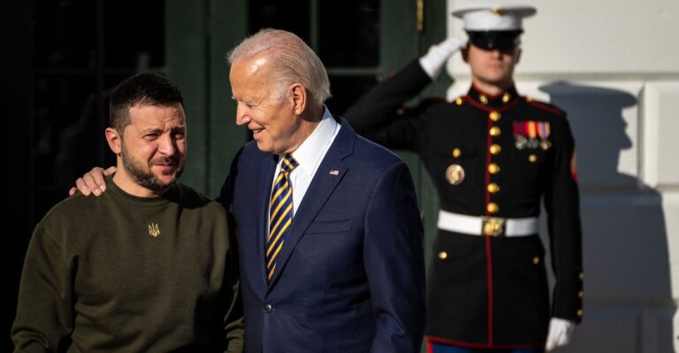 EXCLUSIVE: Majority of GOP, Independent Voters Want to End US Aid to Ukraine