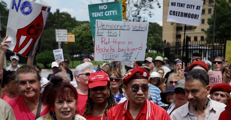 Busing Illegal Immigrants to Blue America Is Working: Democrats Deserve Blame for Biden’s Border Crisis
