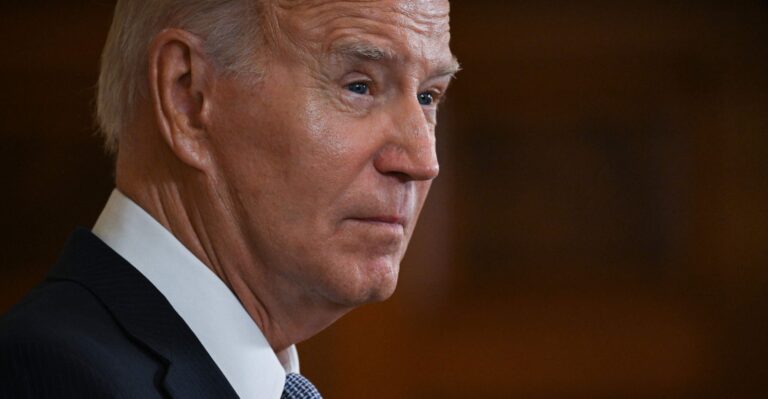 Hawaiians React to Biden’s Response to Fires