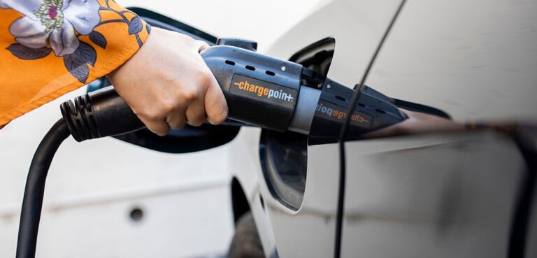 House Passes Bill to Protect Gas-Powered Cars Amid California’s Electric Vehicle Push