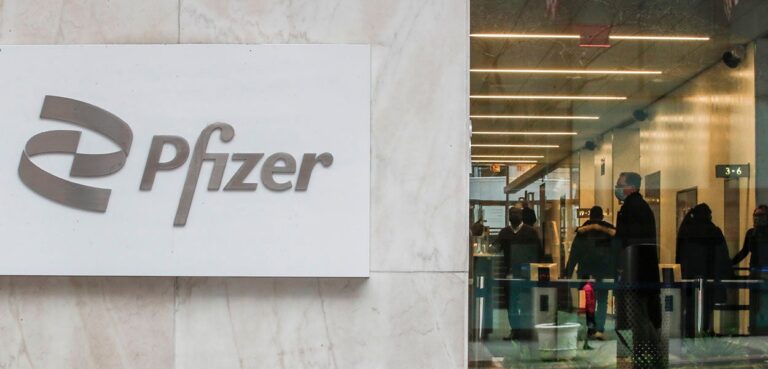 Texas Sues Pfizer for ‘Conspiring to Censor’ COVID-19 Vaccine Critics