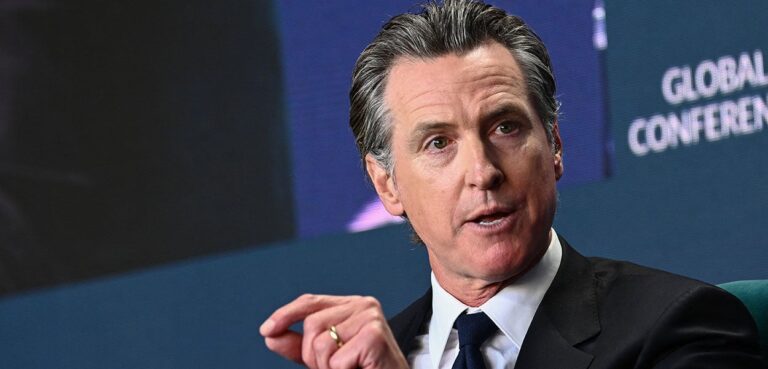 It’s Lunacy to Give ‘Free’ Health Insurance to Illegal Aliens