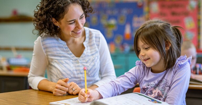Irresponsible School Districts Force Teachers to Create Amazon Wish Lists