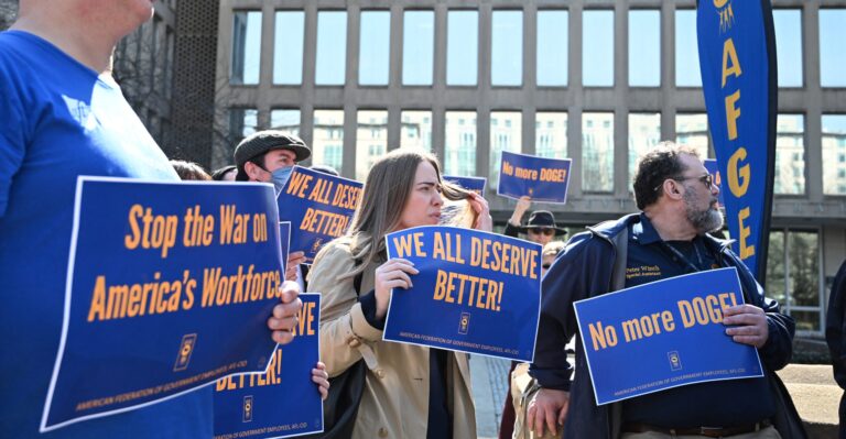 What Trump Memo on Taxpayer-Funded Union Time Means for Federal Employee Unions