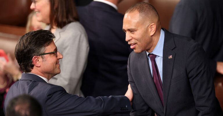 With Midterms in View, Democrat Committee Outraises GOP Counterpart