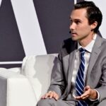 Amid Bid to Oust Him, Hogg Quits DNC
