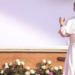 Pope Encourages the Faithful to Aspire to Greatness