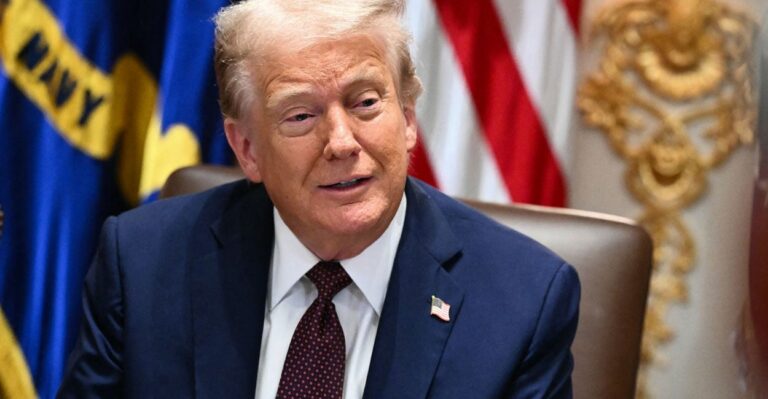 Therapy Class Claims Trump Is a Cult Leader. Does That Make His Voters ‘Followers’?