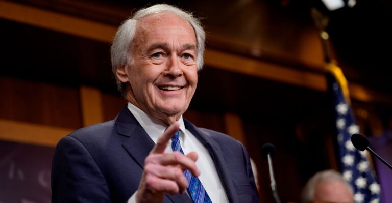 Sen. Ed Markey Blocks Bill That Would Ensure Lawmakers Don’t Cash Paychecks During Shutdown