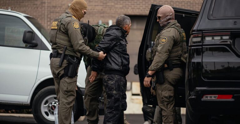 Is DHS Inflicting ‘Terror’ on Chicago? Group of Retired Journalists Thinks So