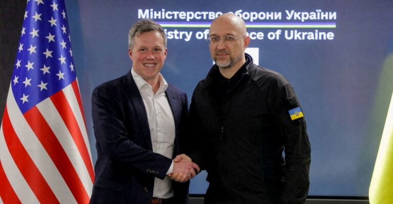 Ukraine Agrees to Enter Negotiations on US-Backed Plan to End War With Russia