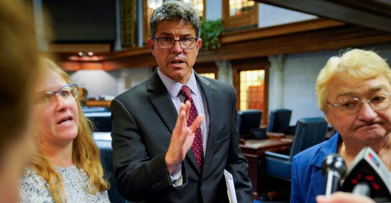 Indiana State Senate Moves Forward With Redistricting Bill