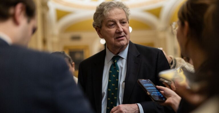 ‘Plain and Simple’: Kennedy Bill to Withhold Senator Pay During Shutdowns Advances