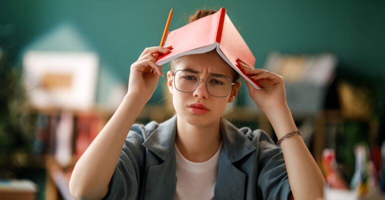 Victor Davis Hanson: The Danger of Dumbing Down American Students 