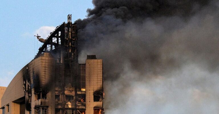 Gulf States Are Not Firing Back at Iran. Why?