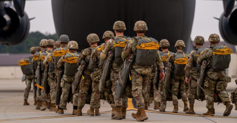 Pentagon to Deploy 82nd Airborne to Middle East  