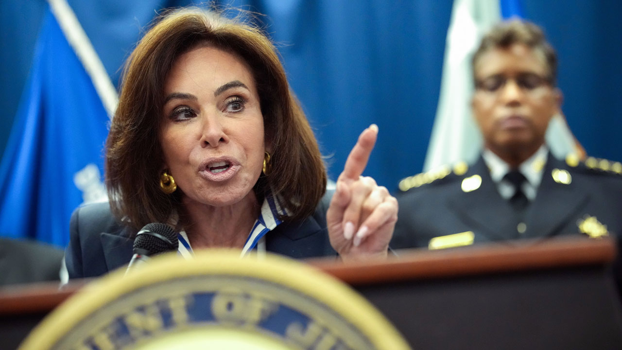 ‘It’s Very Clear’: Jeanine Pirro Says There’s No Doubt Gunman Targeted Trump At WHCD