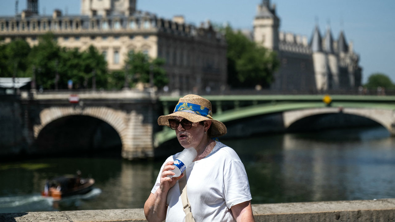 As Europeans Bake, Their Leaders Blame America Instead of Embracing Air Conditioning