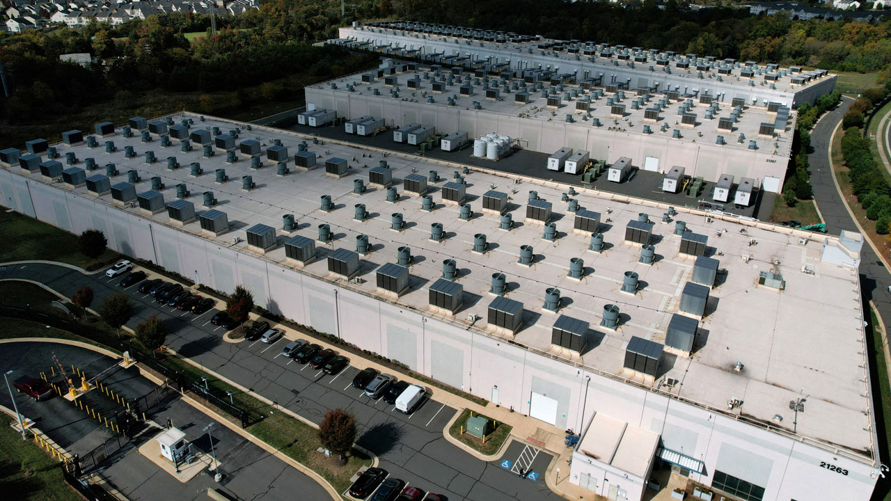 White House to Rally Utilities, Data Centers for AI Power Cost Pledge, Sources Say