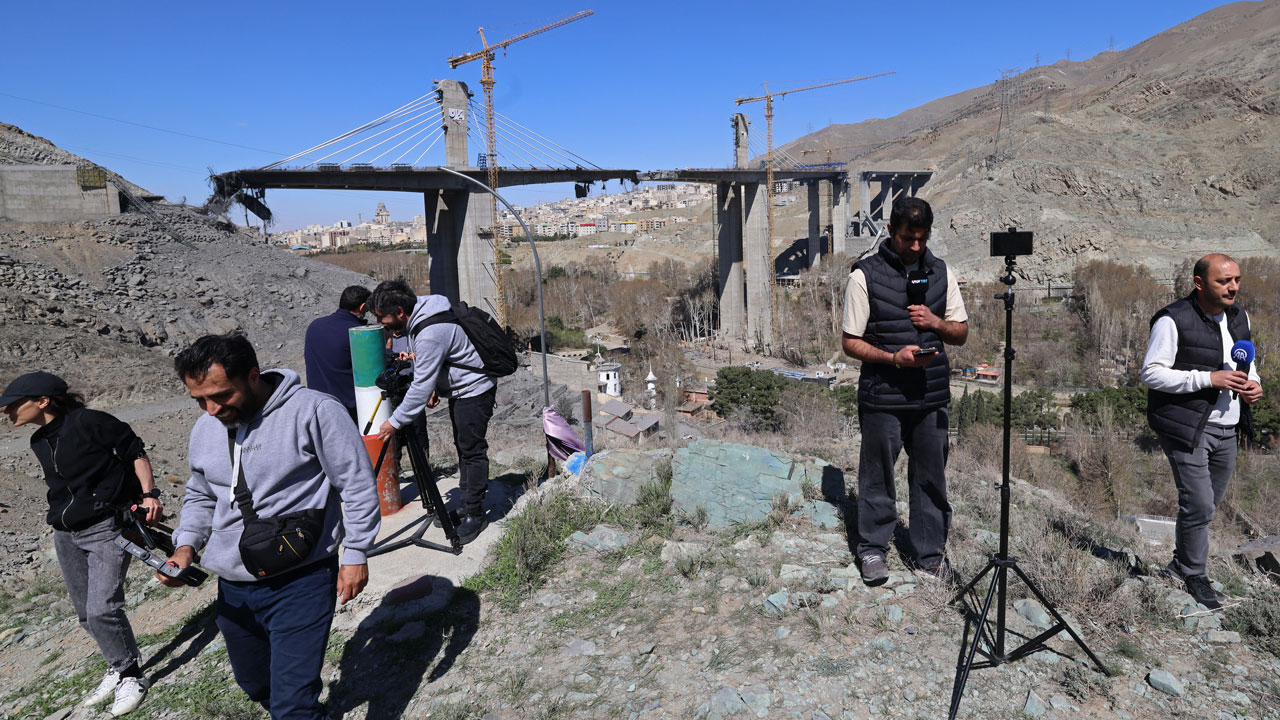 Victor Davis Hanson: What the Situation on the Ground in Iran Actually Looks Like