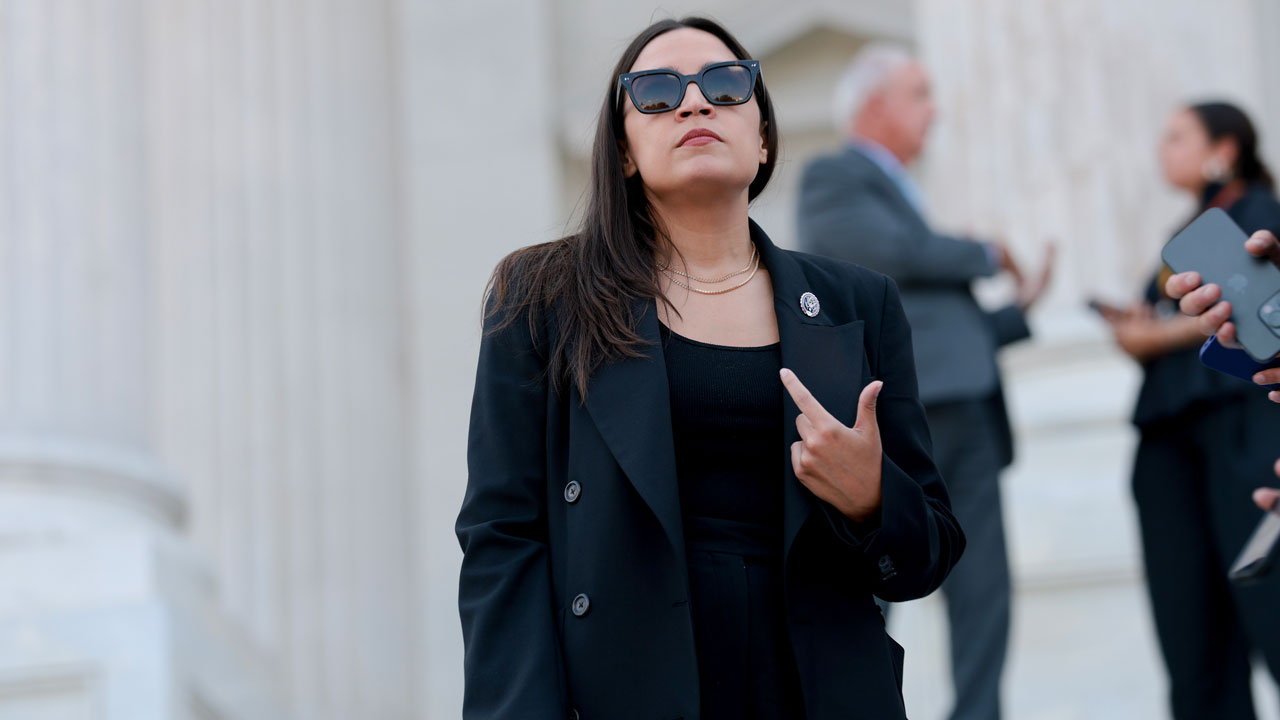 Dirty Pool and Frozen Eggs: 2028 Would-Be Candidates Already Going Shallow, Dark, and Destructive