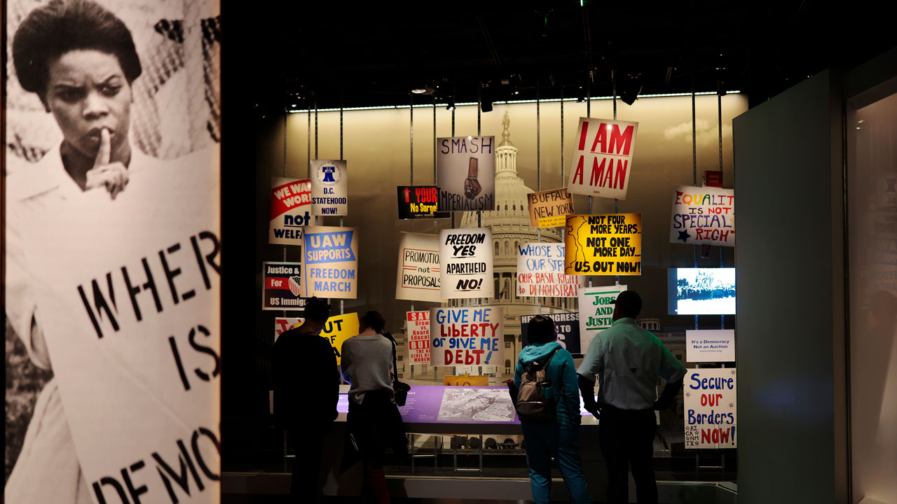 Smithsonian’s Museum of American History Erases American Greatness, New Report Finds