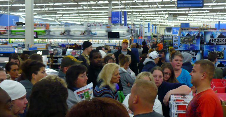 Don’t Force People to Work on Thanksgiving. Shop the Sales Later.