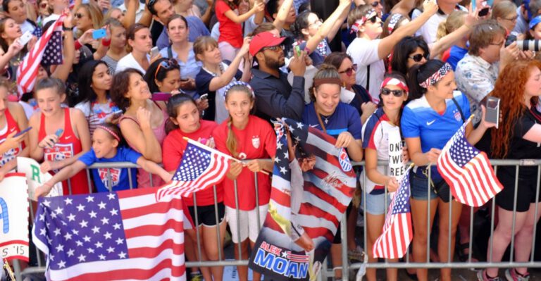 The Different Social Visions of Liberals and Conservatives