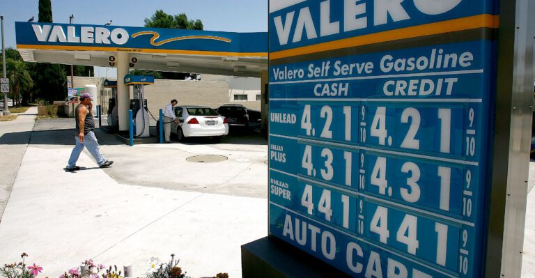 Is $5 a Gallon Gas on Its Way? This Expert Thinks So