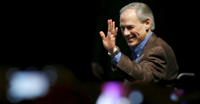 Texas Governor Predicts Supreme Court ‘Politics’ Will Prevent States’ Outright Win on Obama Immigration Actions