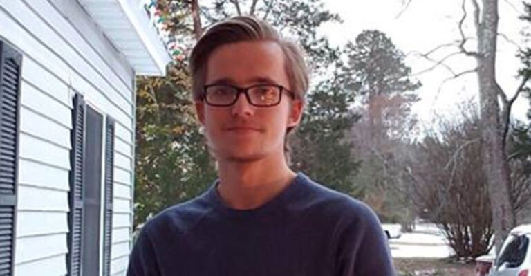 2 Students Explain Why They Defended Teacher Fired Over Transgender Pronouns