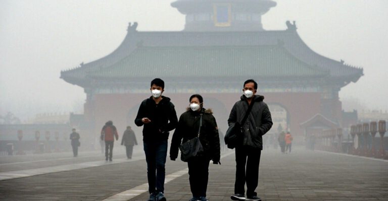 China’s Major Pollution Problem Causes Beijing to Issue a ‘Red Alert’