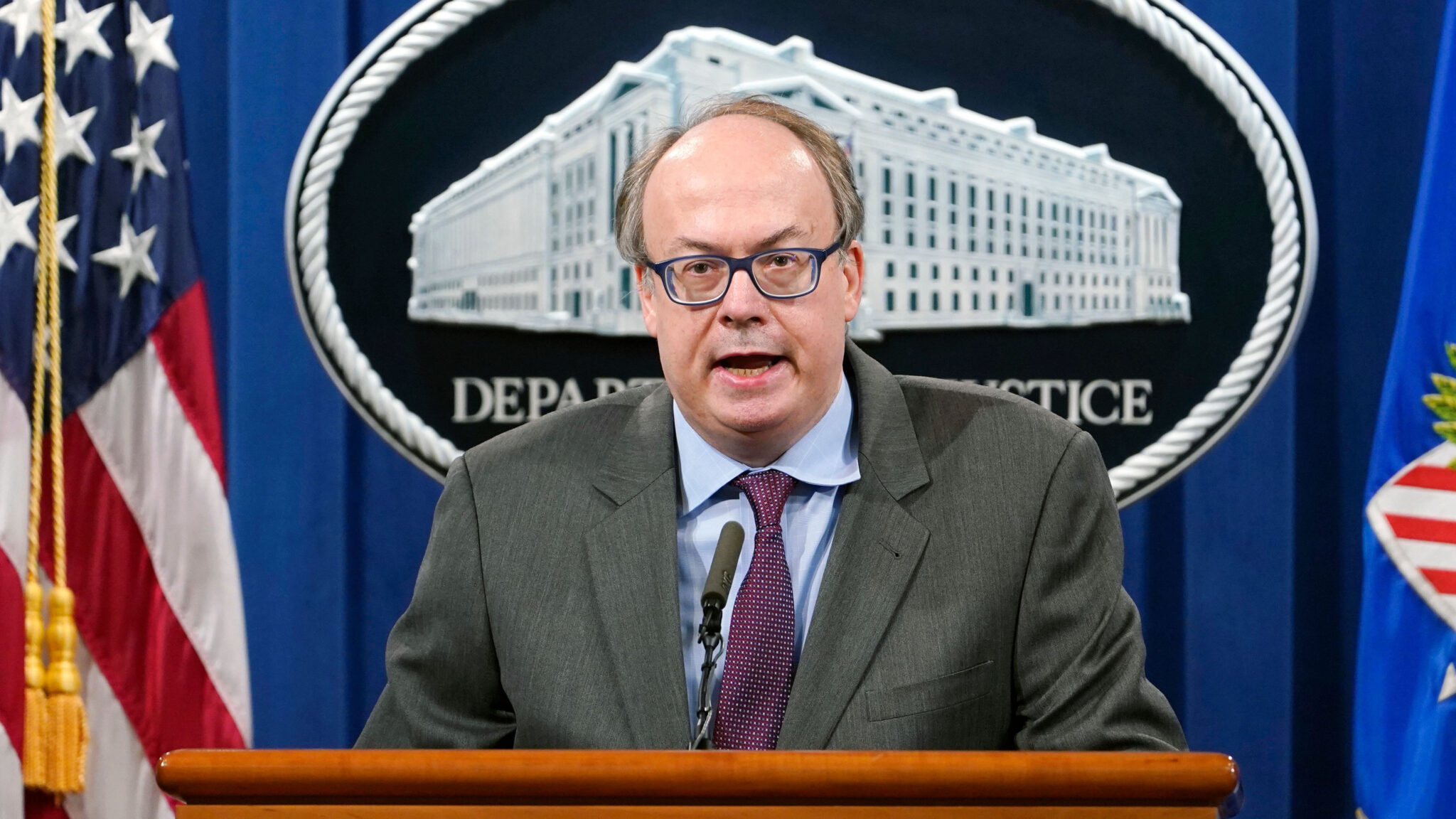 Justice Department Sues DC Bar for Bias Against Trump Lawyer