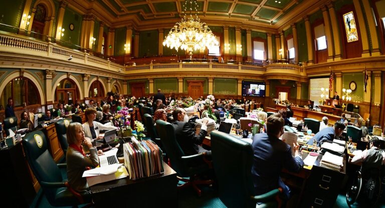 Colorado Democrats Want to Take Away Taxpayers’ Refunds, Give the Money to Public Schools