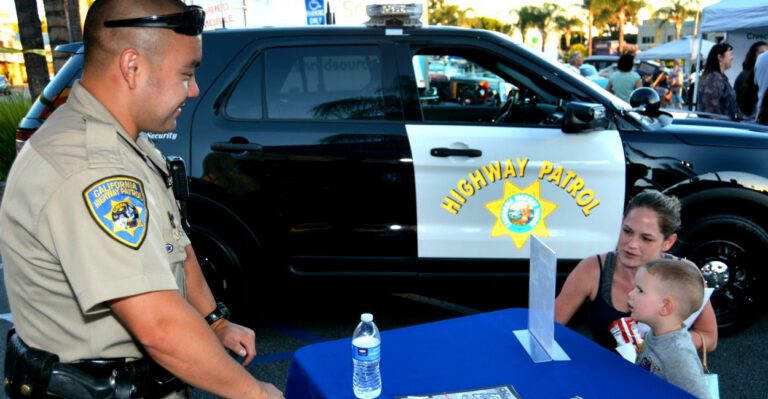 Here Are the Police Officers the Media Should Have Talked About in 2015