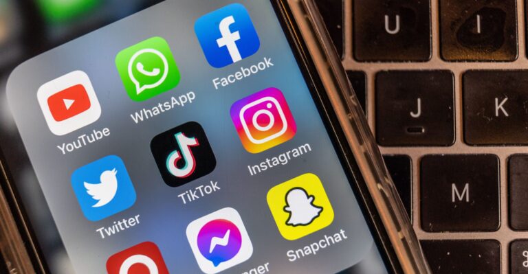 Facebook, Google, Amazon Share ‘Revolving Door’ With Justice Department