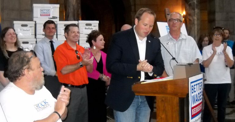 After Minimum Wage Hike Success, Nebraska Democrats Want Voters, Not Lawmakers, Deciding on Key Issues