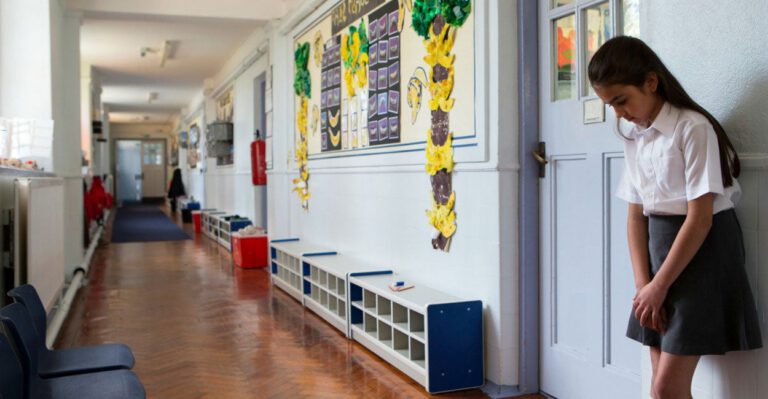 Middle School Girl Gets Suspended for Possessing a Butter Knife