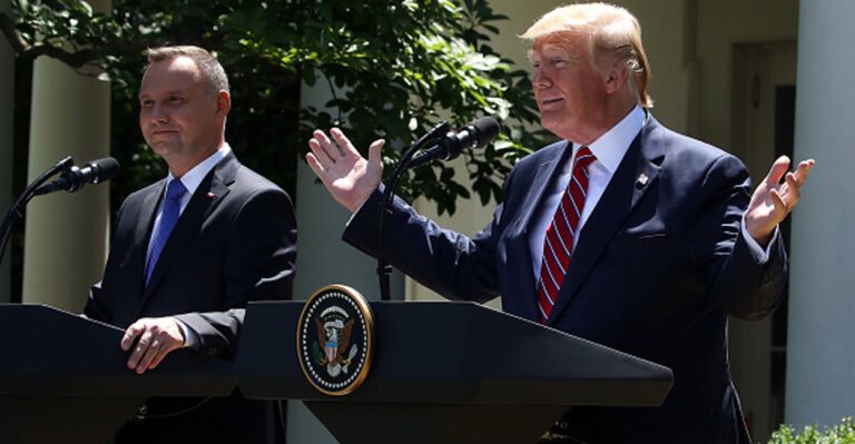 Trump Eyes More US Troops for Poland, Easing Poles’ Visa Travel to US
