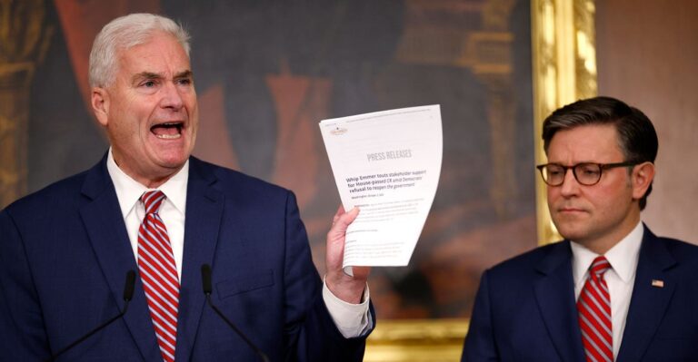 As Shutdown Pain Intensifies, Republicans Ratchet Up Pressure on Dems