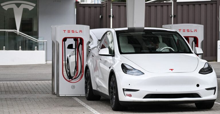 Huge Percentage of EV Owners Want to Go Back to Normal Cars, Study Finds