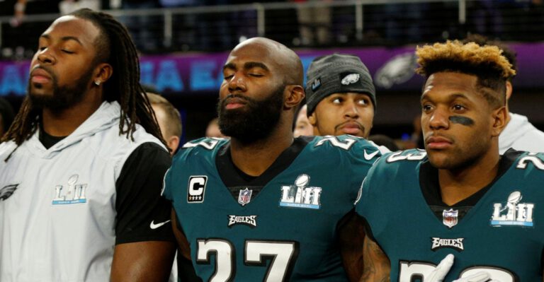 What the Eagles Could Accomplish by Meeting With Trump