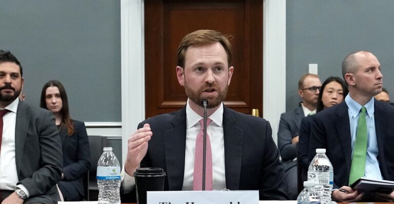 Rating Site Sues Trump Admin Over Probe of Alleged Suppression of Conservative Media