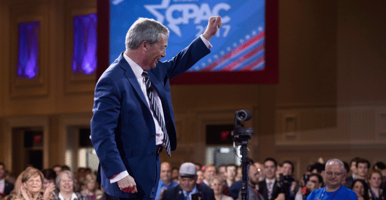 Brexit Leader Nigel Farage Cheers Trump for Contribution to ‘Global Political Revolution’