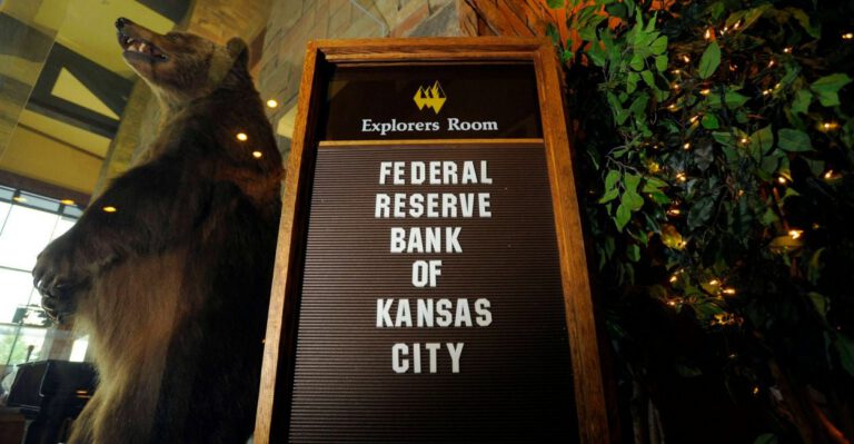 No, the Federal Reserve Cannot Set Interest Rates