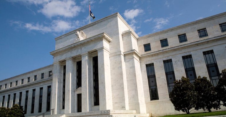 Can Two Polar Opposite Senators Muzzle the Federal Reserve?