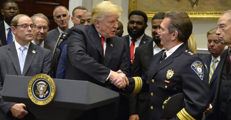 White House Predicts NFL Players’ Support for Prison Reform Bill