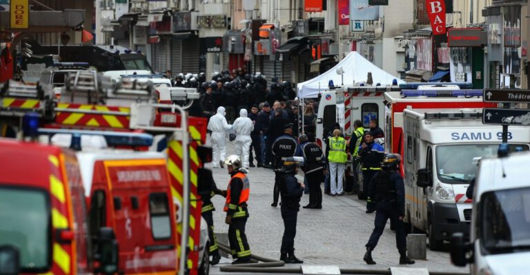 French President Hollande: Saint-Denis Raid Proves We Are at War With ISIS