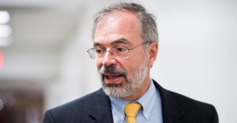 Medicare for All Would ‘Result in Care for None,’ Doctor-Turned-Lawmaker Says