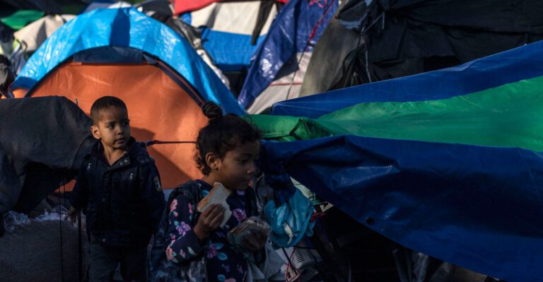 ACLU Wants Government to Pay Migrant Families Separated at Border